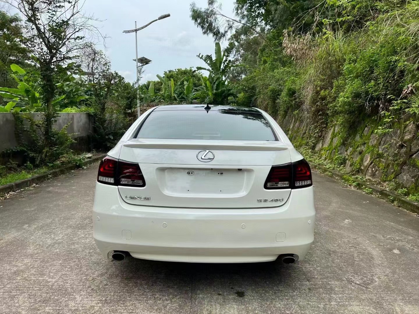 12年雷克萨斯gs460仅售11.8万,温柔儒雅,展现绅士风范