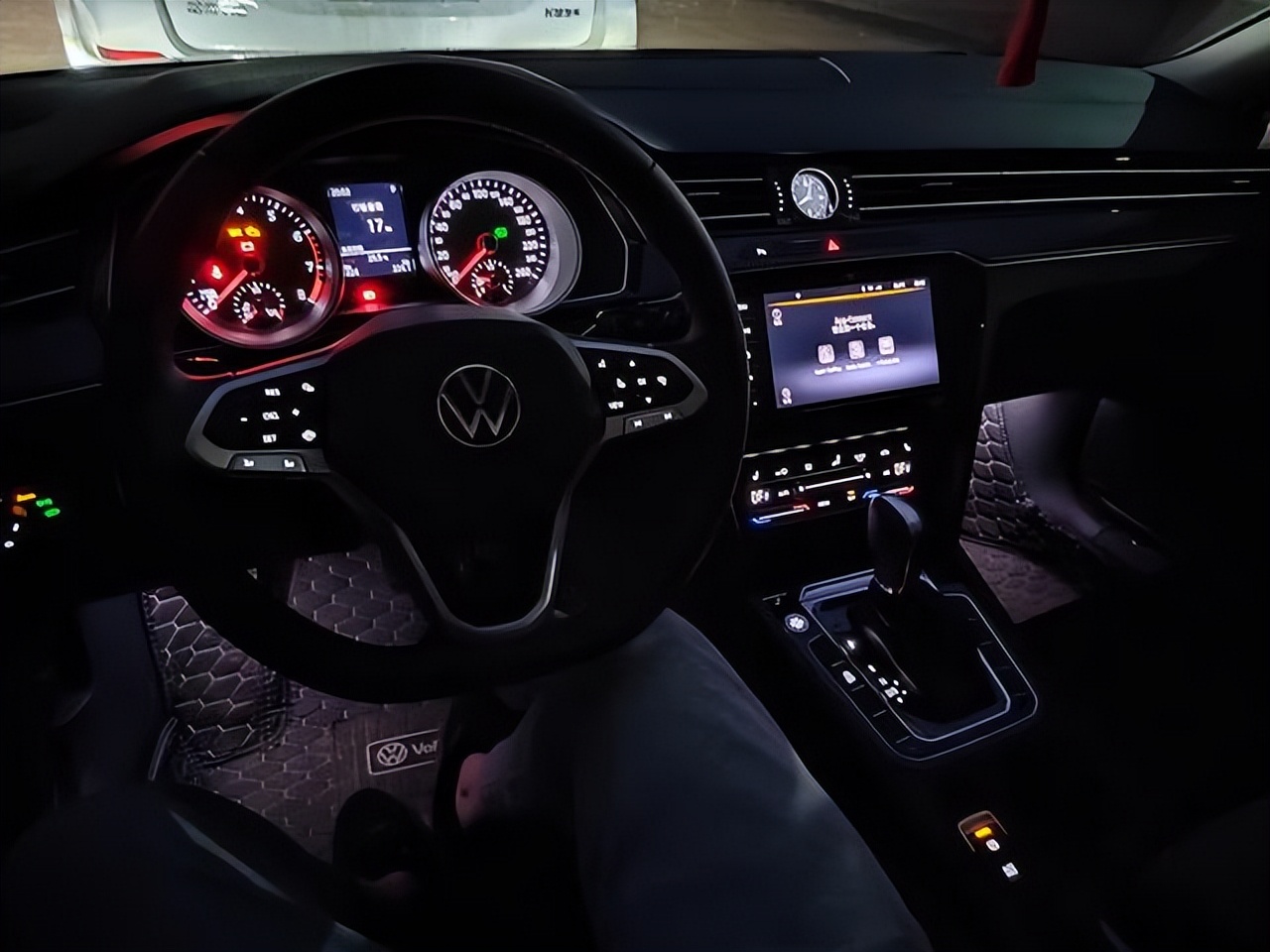 夜拍330大众迈腾!