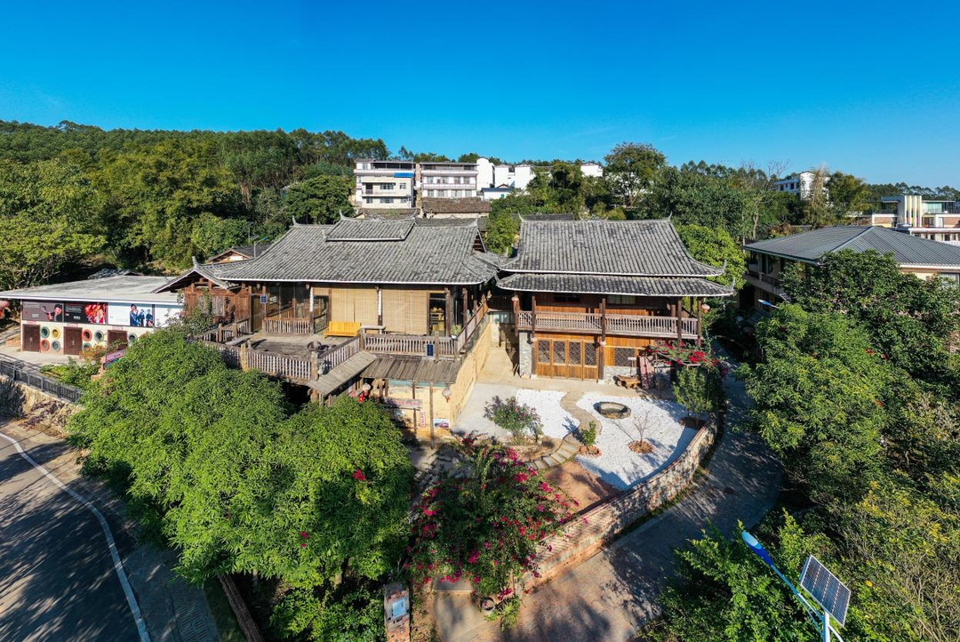 火了!跨国春晚外景拍摄地,古岳坡等你来打卡!