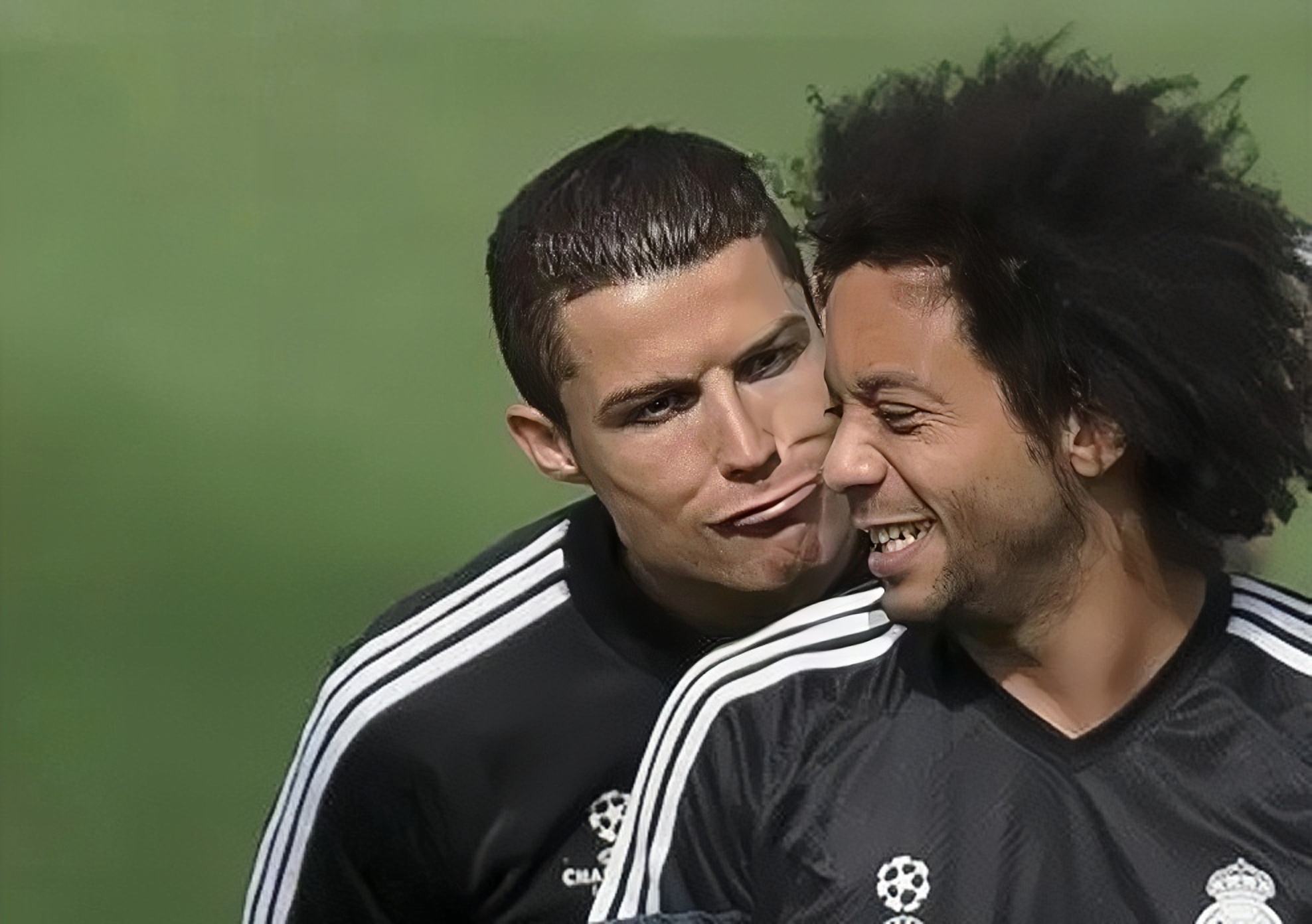 绝了!c罗喊话前皇马队友,球迷:马塞洛,罗总监叫你!