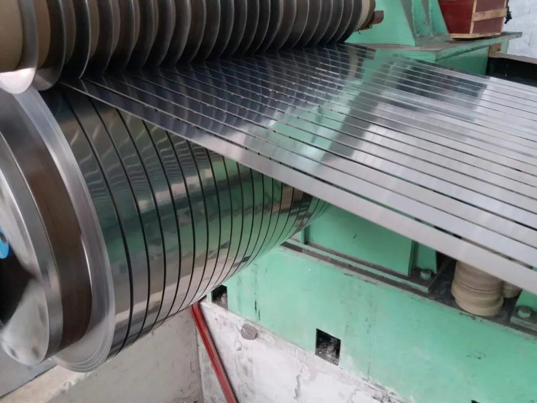 专营各类不锈钢钢带,分条