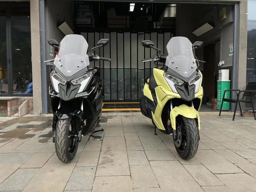 光阳racing150和三阳fnx150配置对比