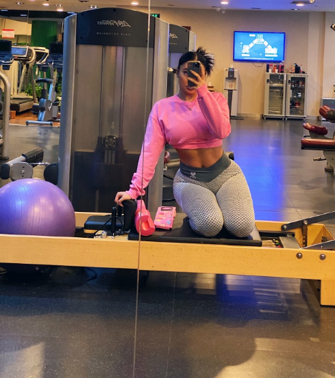 健身模特大码身材,目测体重140斤,微胖的身材好看吗?