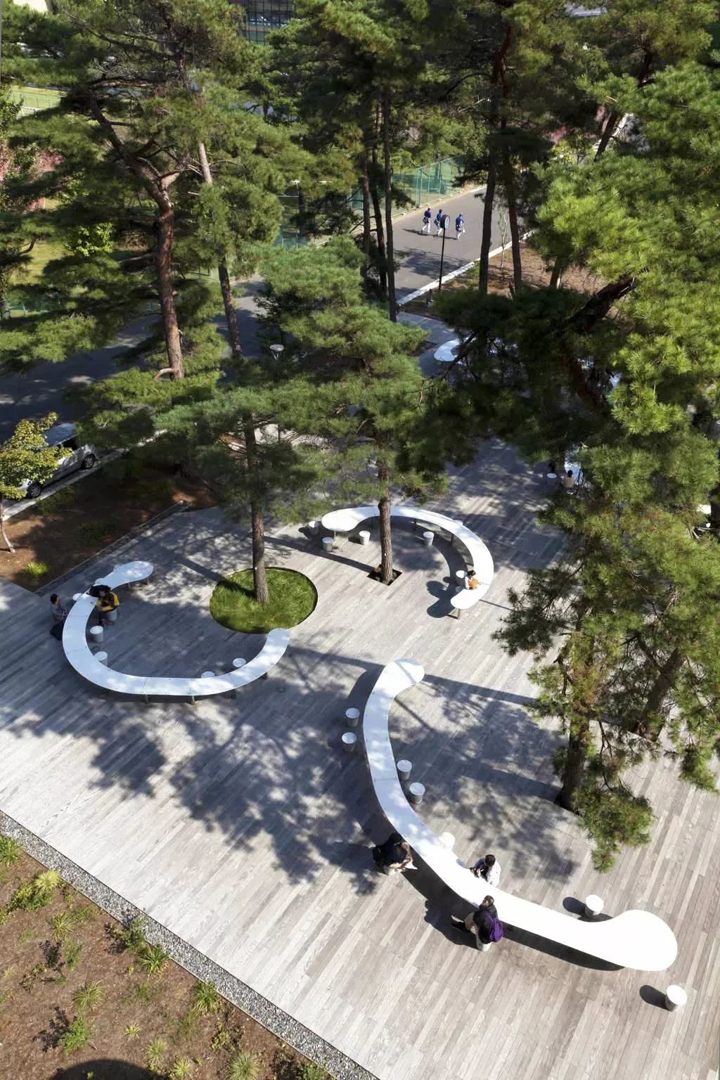 艺·构社区丨小广场的美学密码