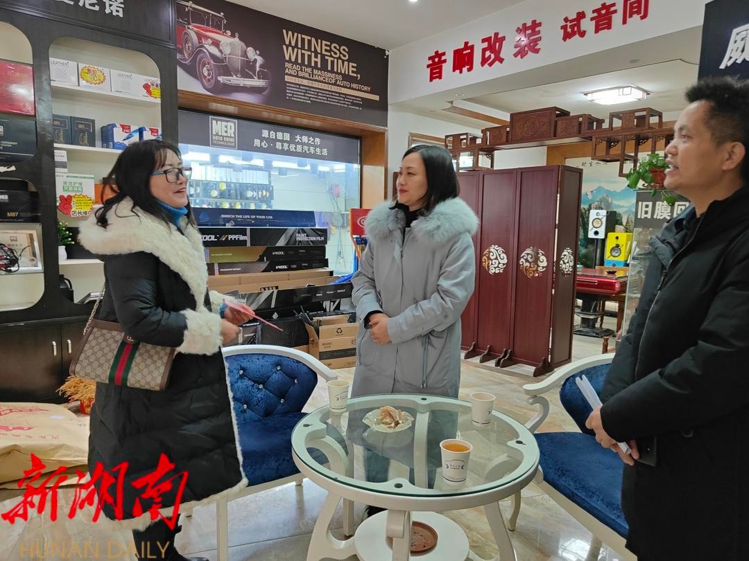 宁远:李玲走访慰问市县道德模范