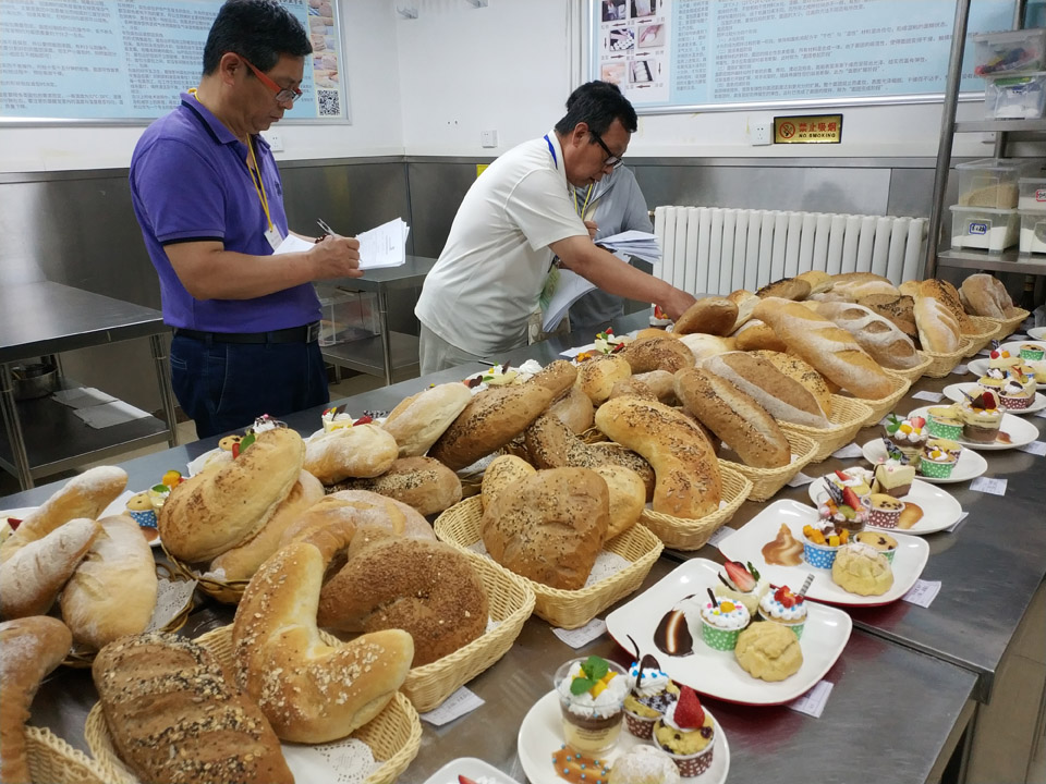 昆明高级技工学校 云南五年一贯制大专 中西式面点专业招生