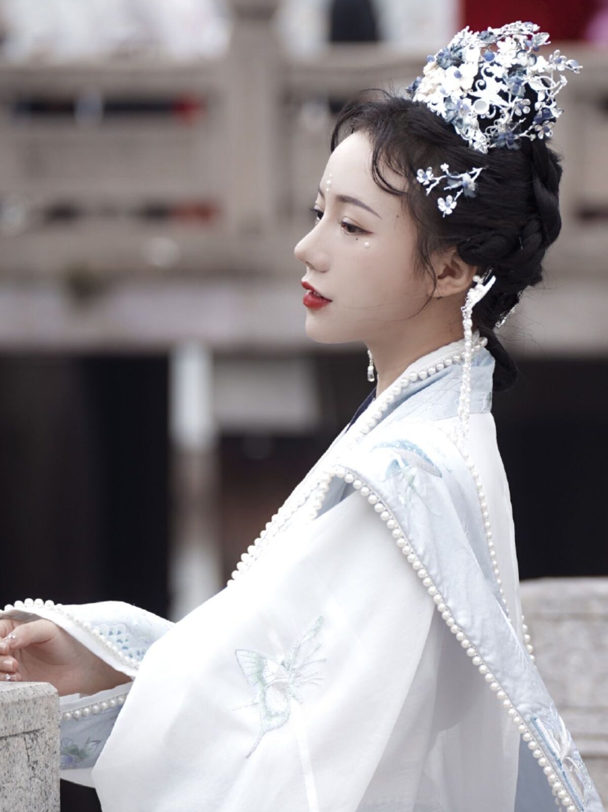 "洛丽塔大哥"是真美,穿上汉服之后,更是藏不住好气质