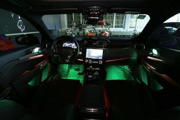风雨无阻,给爱车领克03一起升级内饰氛围灯