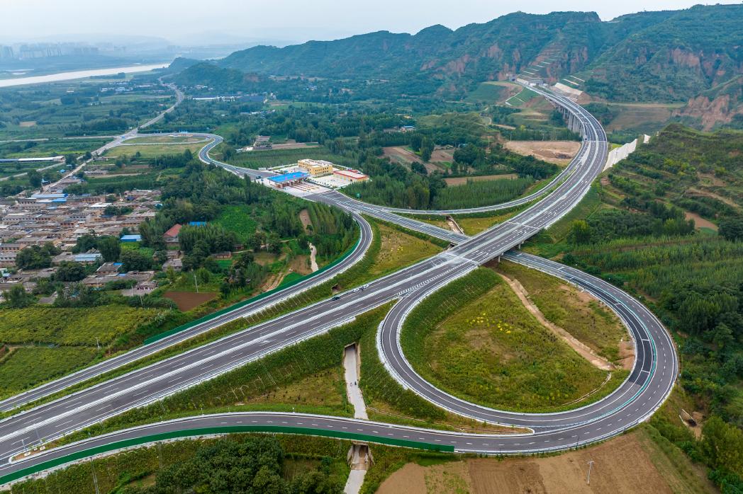 赋能黄河"金三角",运三高速公路全线通车