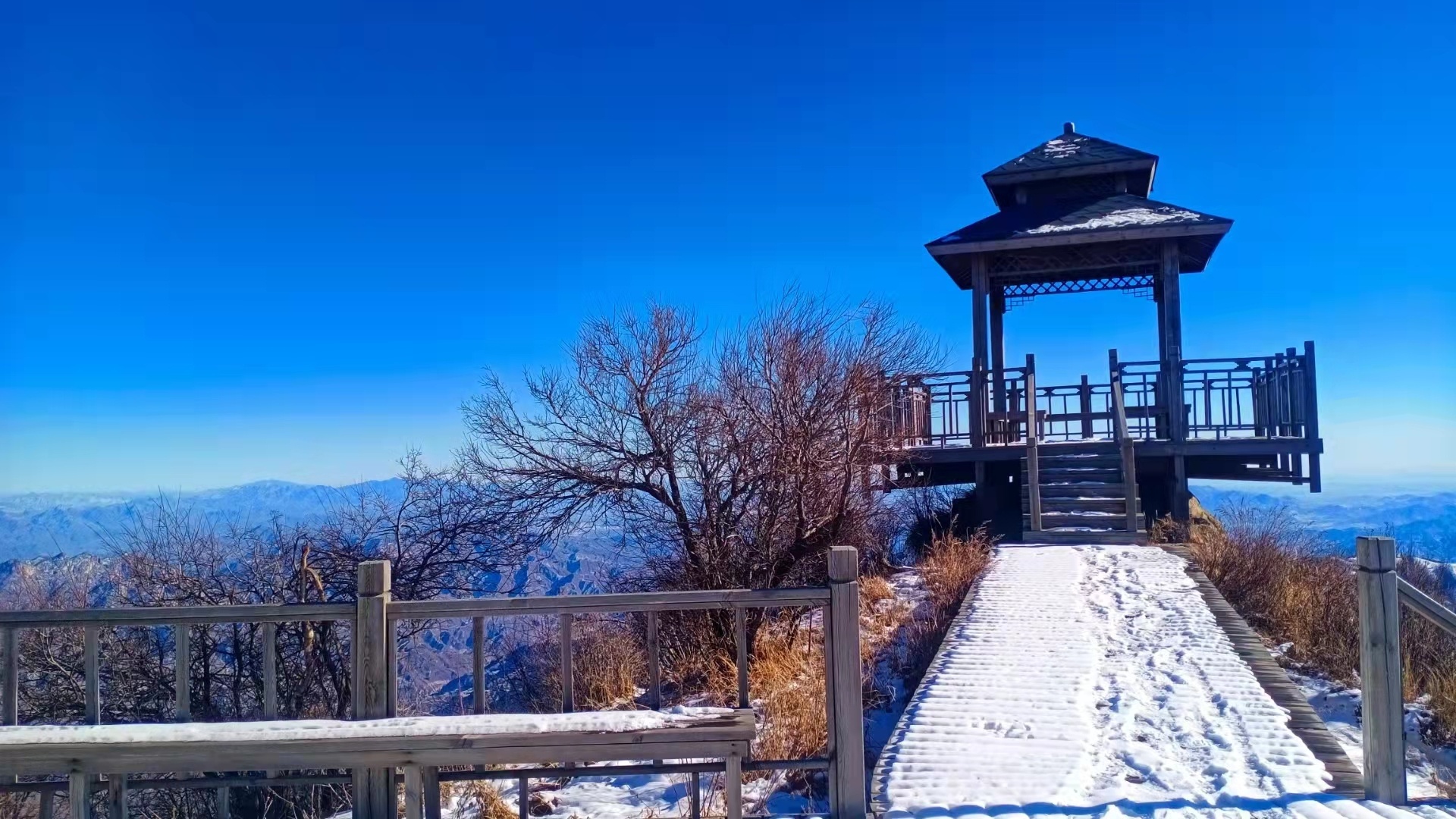 影像記錄丨河北石家莊平山駝梁風景區:雪臥雲頂山巍峨