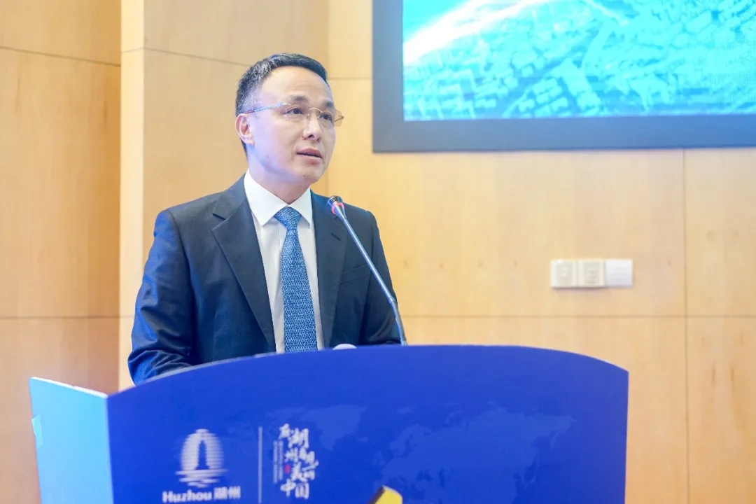 山屿海集团董事长熊雄受邀参加2021中国太湖贸易洽谈会及长商大会