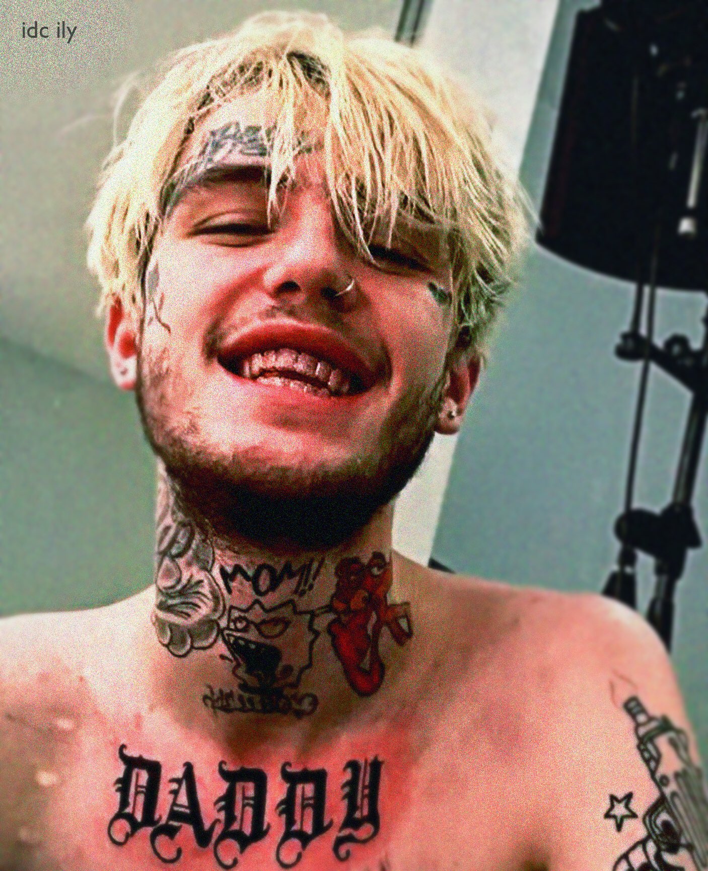 lilpeep额头纹身图片