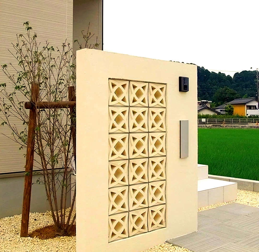 镂空砖墙的巧妙运用,为院子增添无尽美感