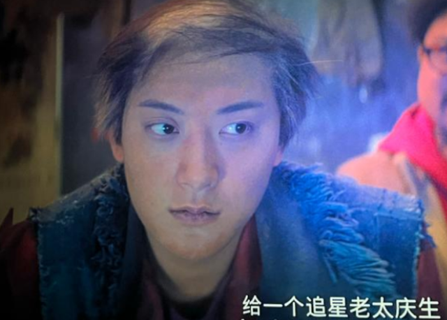 沈腾裸体,黄子韬秃头,口碑两极分化的《独行月球》,看了吗?