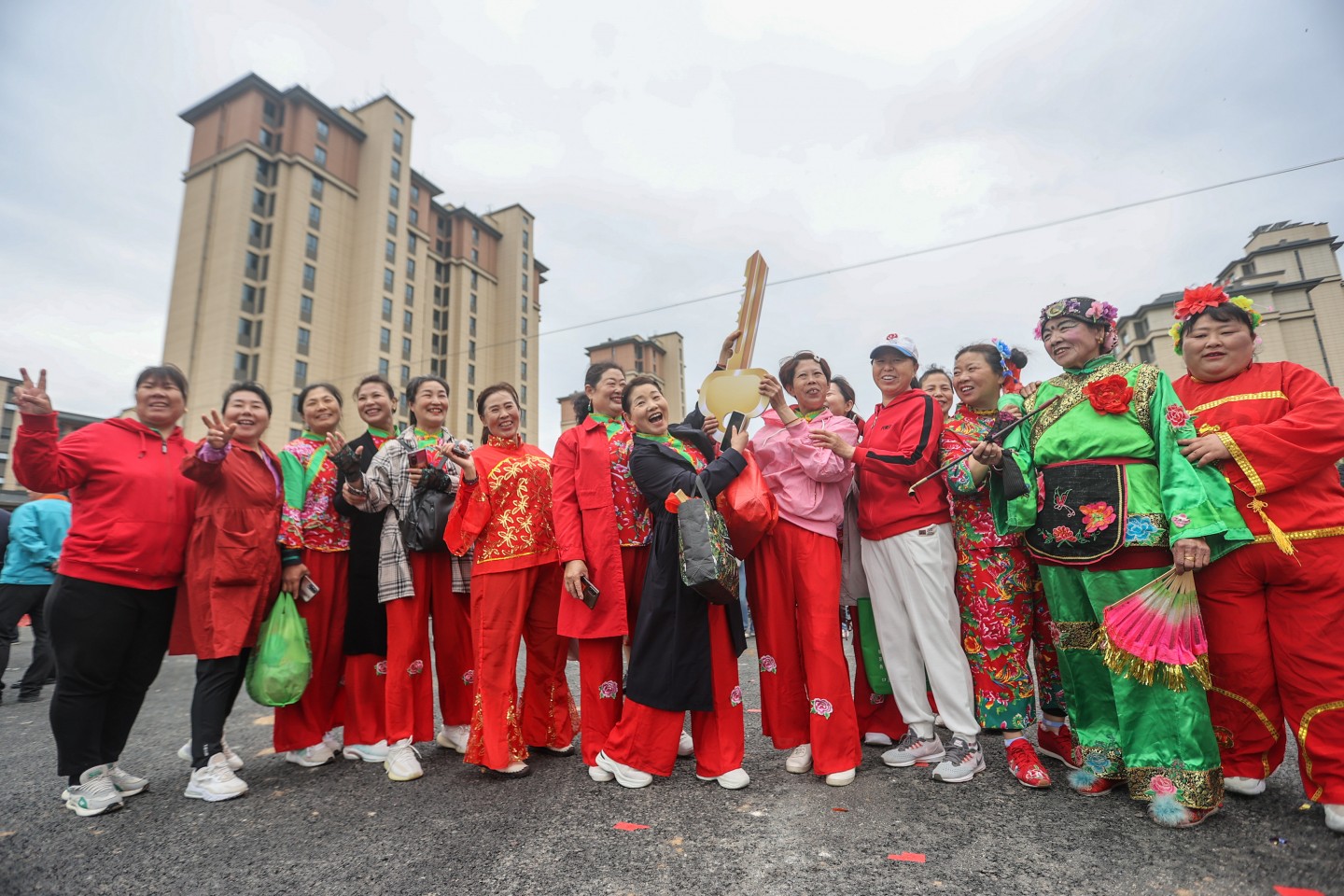 集体土地上建安置房 密云水库移民村八千余人住上新楼