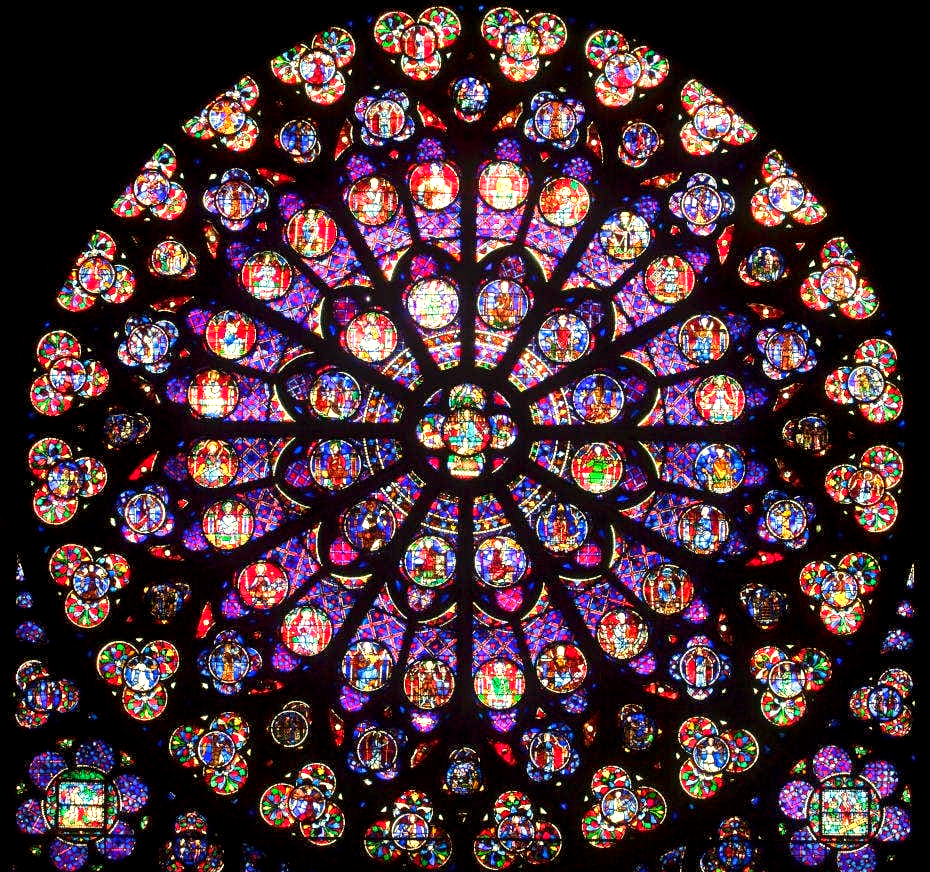 巴黎圣母院彩色玻璃窗:历史见证与现代传播