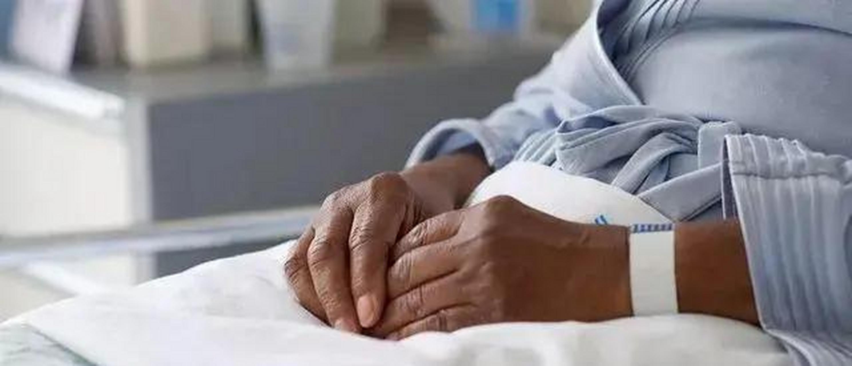 68岁的孙大爷,平时身体健康,可是这半年来突然胃口不好,右上腹隐痛,瘦