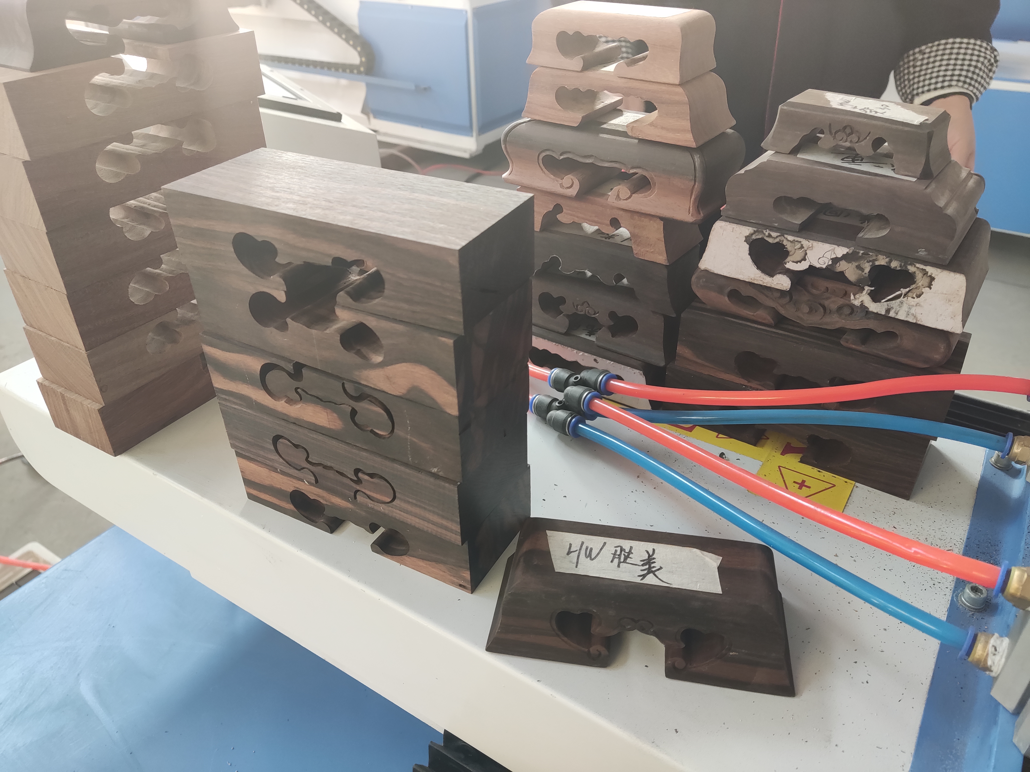 数控线锯机 木工拉花锯的原理和工作方式