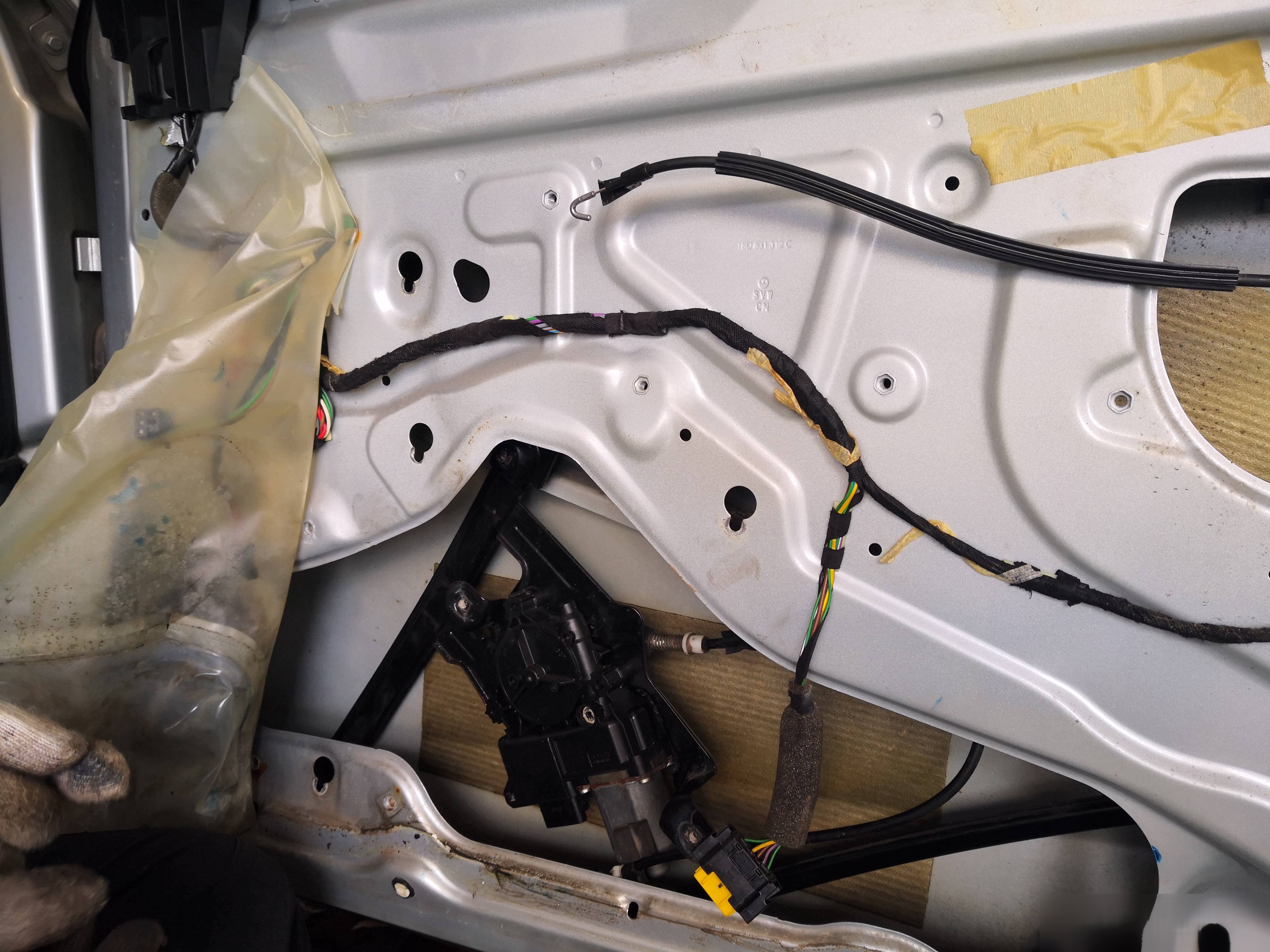 电动车门玻璃升降失灵怎么修理