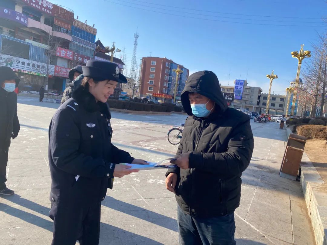 迎春绽放 "警"上添花——宁城县公安局女民辅警风采风貌