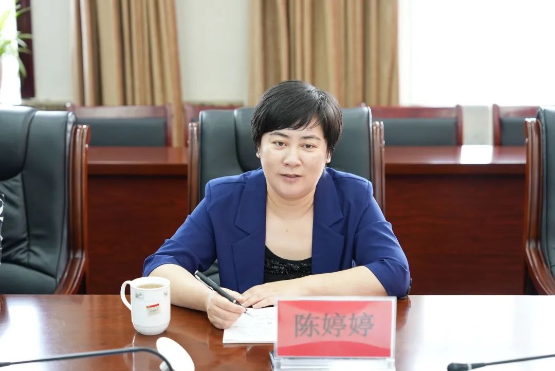 通辽中院民三庭副庭长陈婷婷一行到霍市法院指导破产审判工作