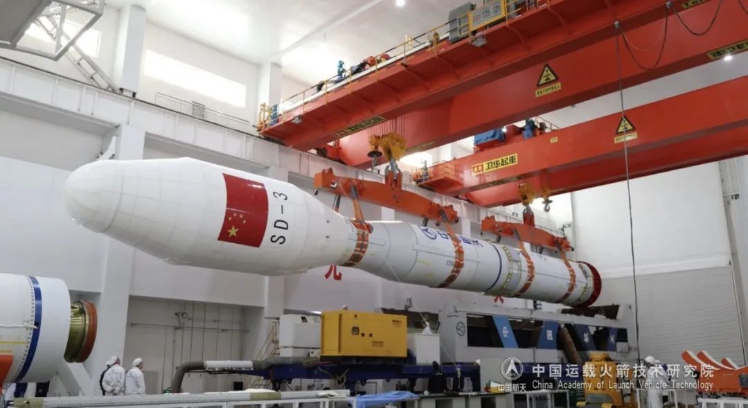 对全箭的技术状态进行了固化,进一步提升火箭运载能力,降低单发火箭
