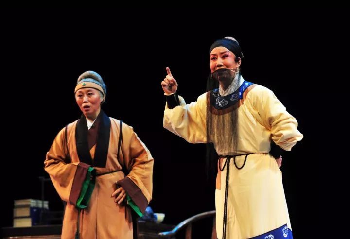 还记得中举发疯的范进吗?他的经历直击人性,反映现实