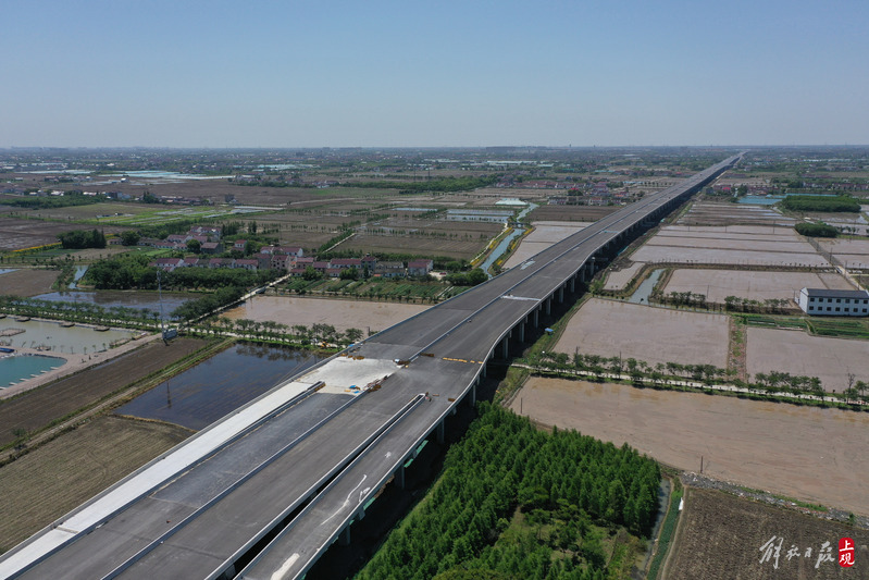 上海s3公路新建工程主线高速系统结构贯通