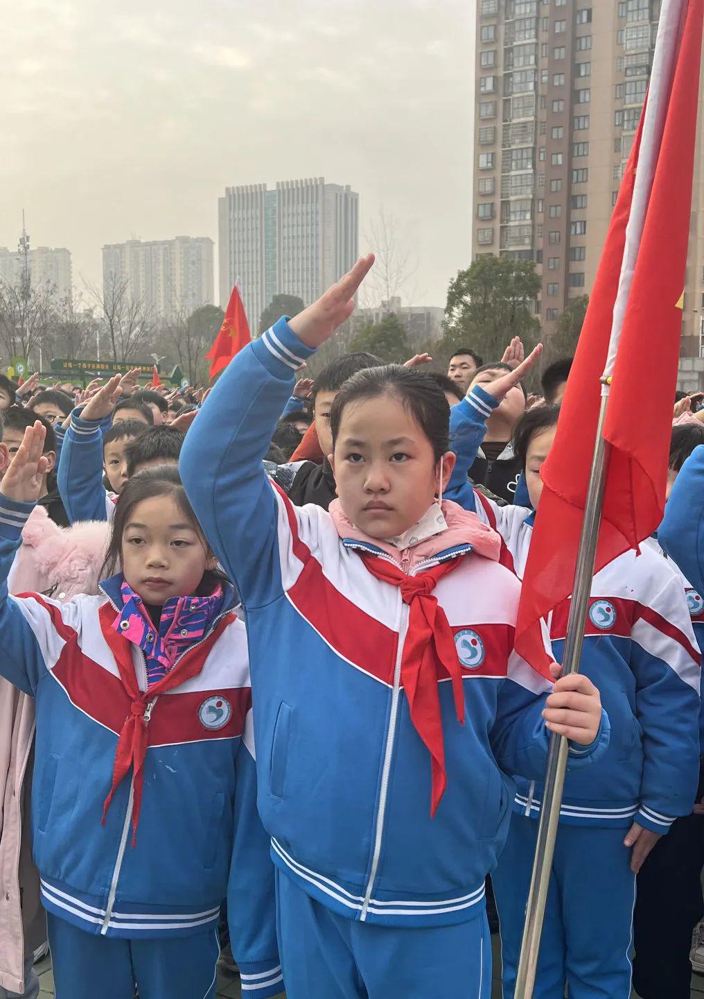 羊山外国语小学图片