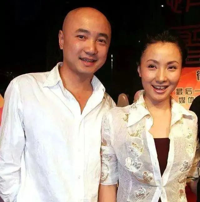 老公是大导演,演技好又聪明的陶虹,这次为啥因为钱惹上了争议?