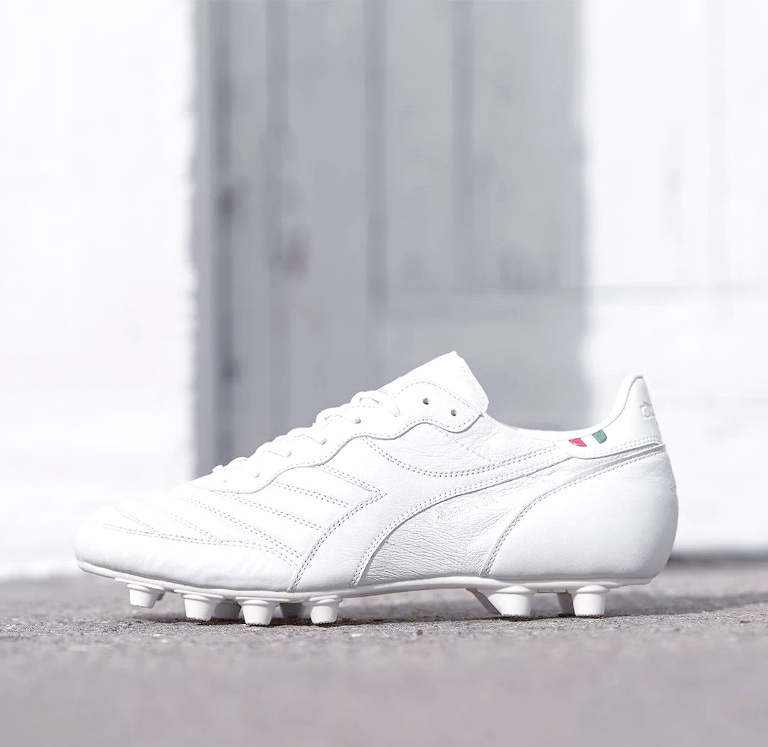 迪亚多纳全新纯白复刻鞋,意大利制鞋工艺再显身手