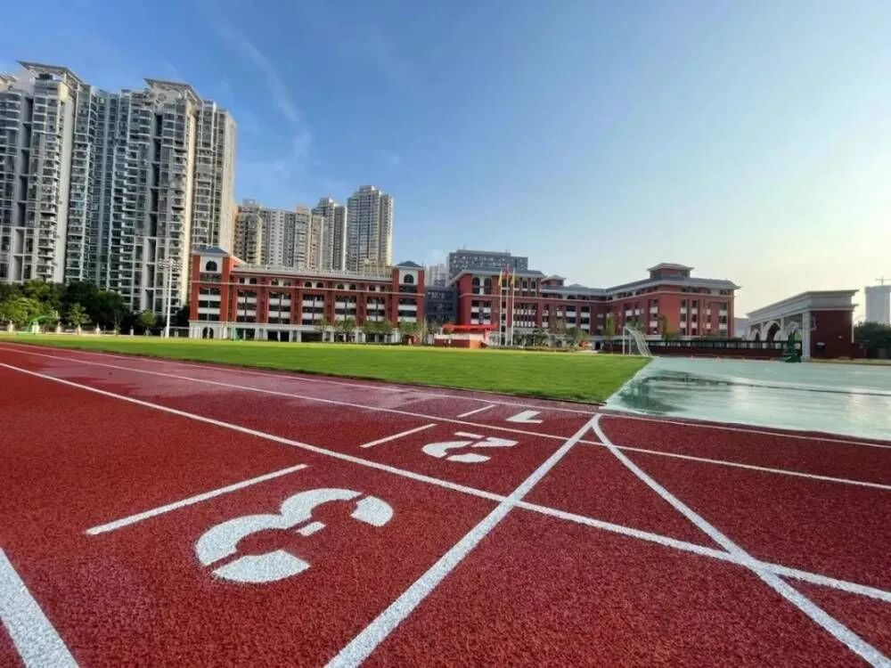 年薪10万!武汉市第十九中学招2人,免笔试!