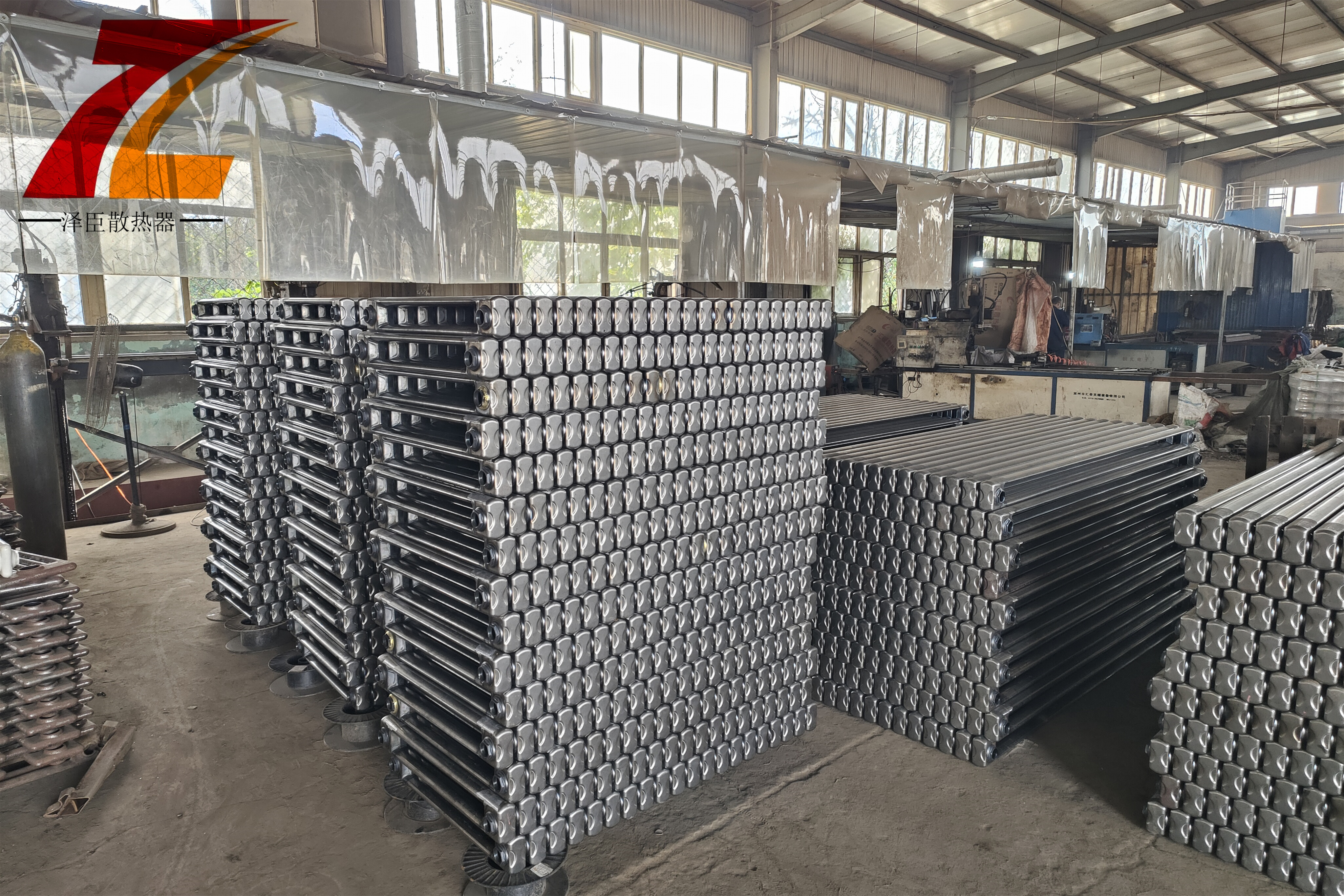 qfgz306钢制柱型散热器