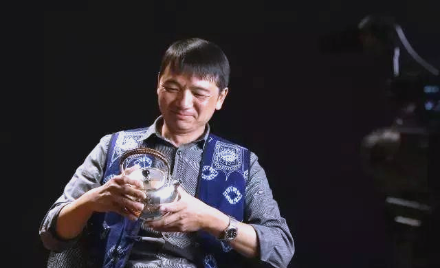 李福明:从匠人到品牌的银壶艺术之旅