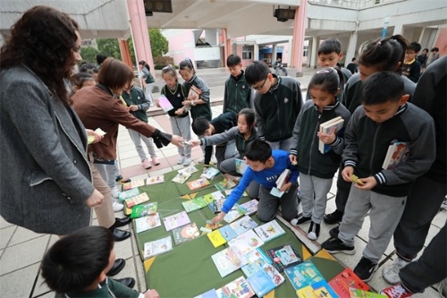 书香流动,让阅读更具魅力——嘉兴南湖国际实验学校举办第13届好书