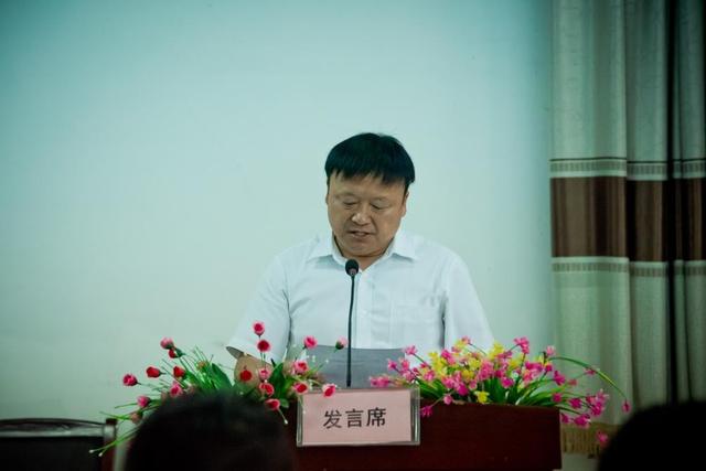 三载励志求学,一朝鲲鹏展翅,蓝田县玉山中学隆重举行2021届高三毕业