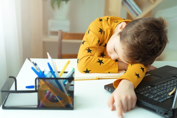 适应性障碍,除了治疗,还需要多方支持!