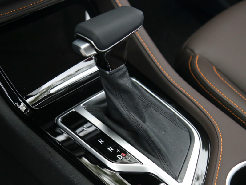 双离合跟手自一体哪个寿命长?寿命因人而异,因使用环境而异