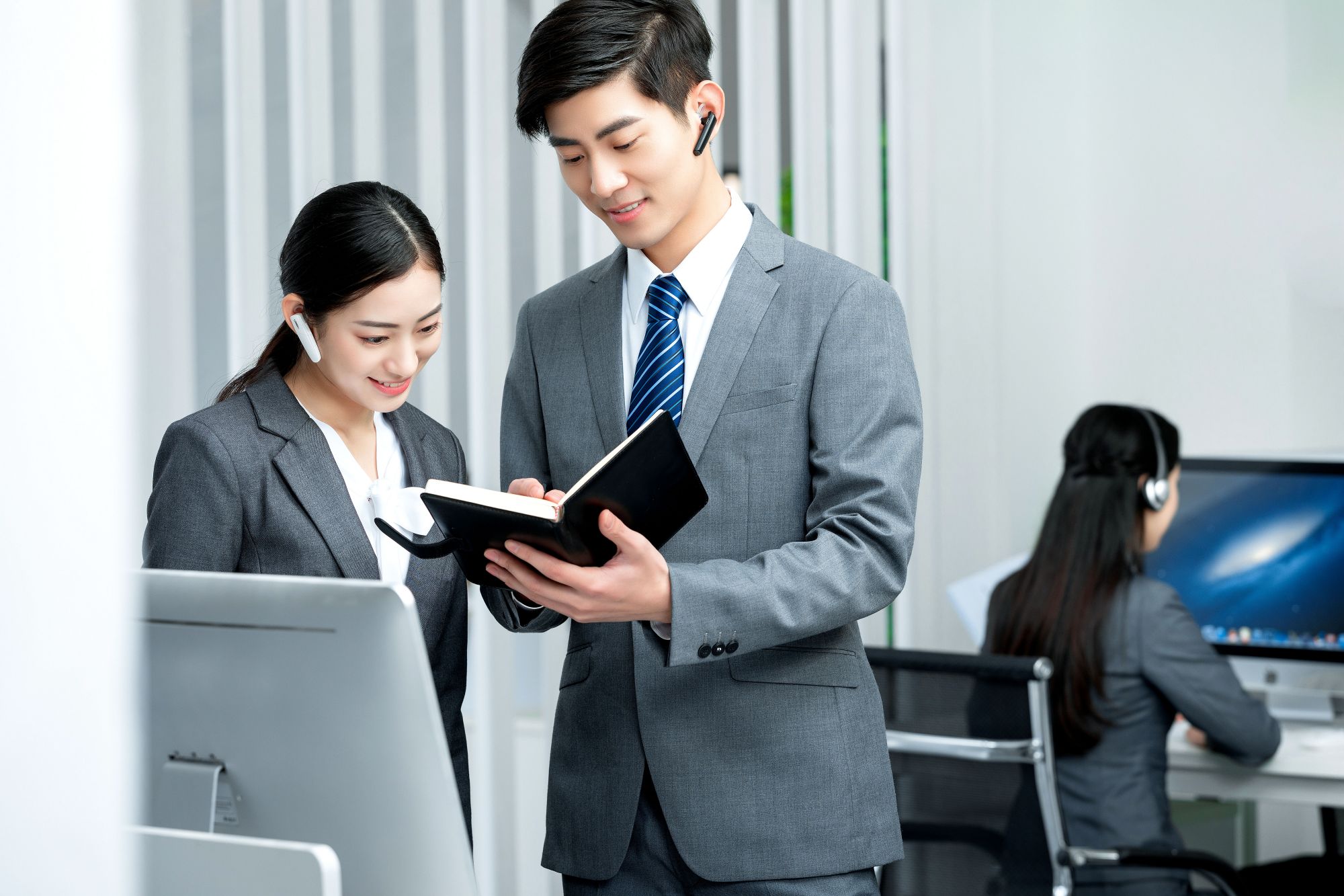 掌握这5个职场沟通技巧,提高工作效率,还能获得他人的"好感"