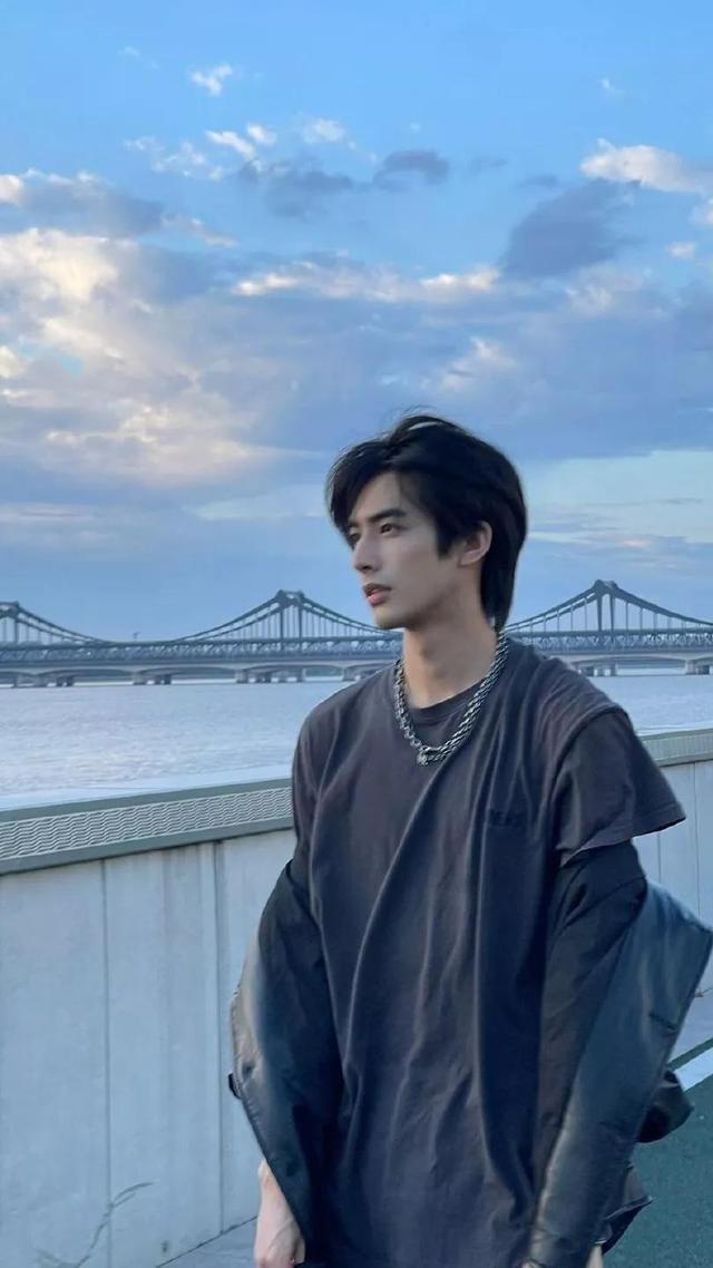 明星系列壁纸~宋威龙