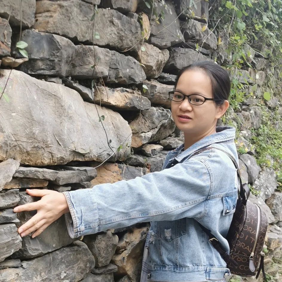 岜莱诗会九月篇|解锁第37个教师节,a面是老师,b面是诗人