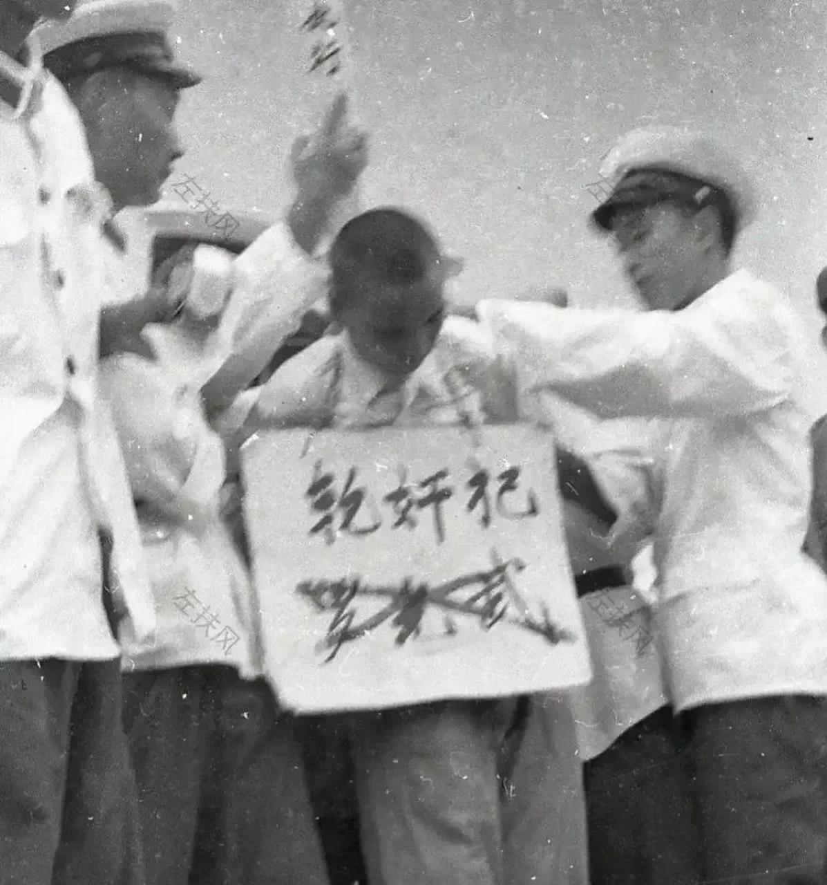 80年代嚴打期間,某地一名即將被執行死刑的犯人.