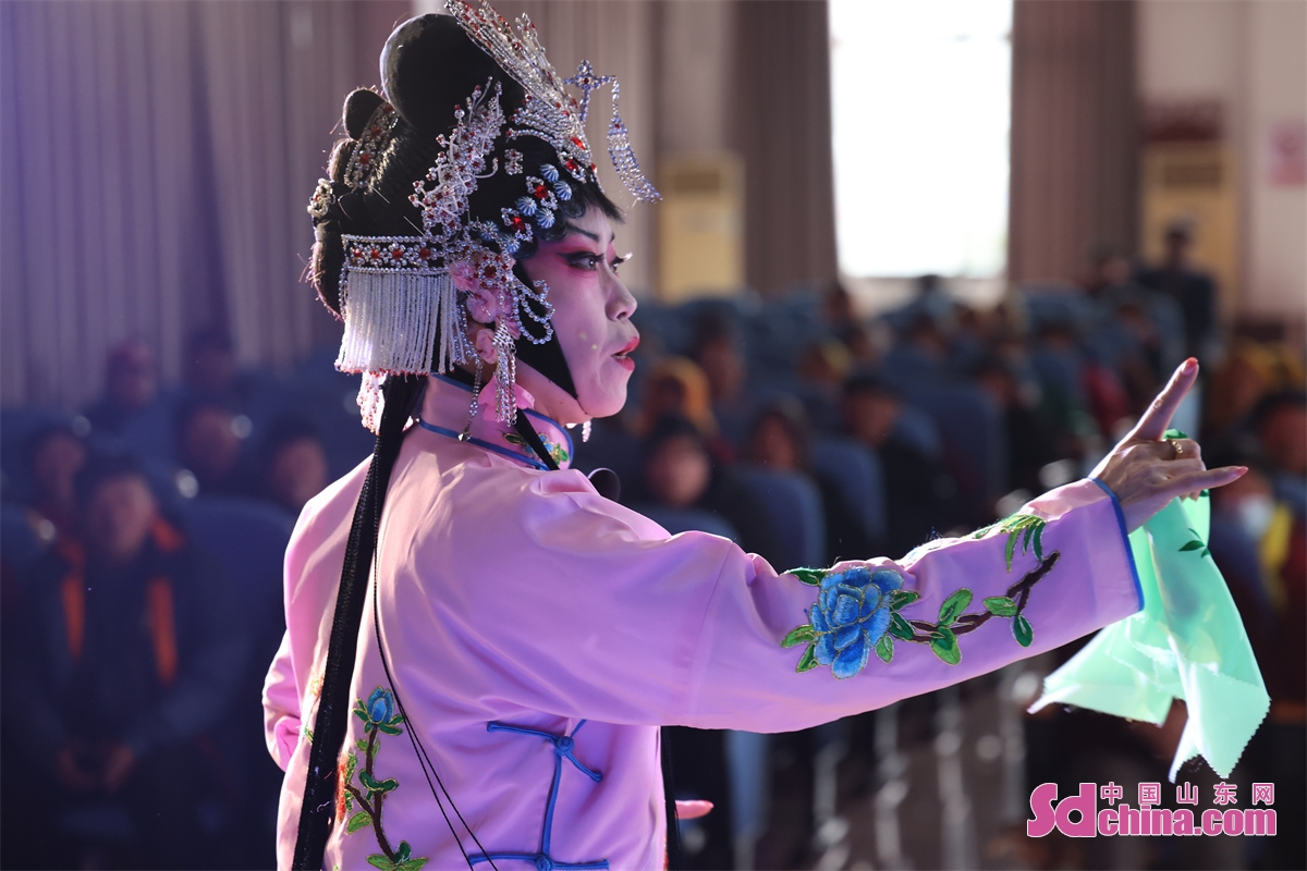 山东青岛:非遗茂腔剧惠民演出精彩连连