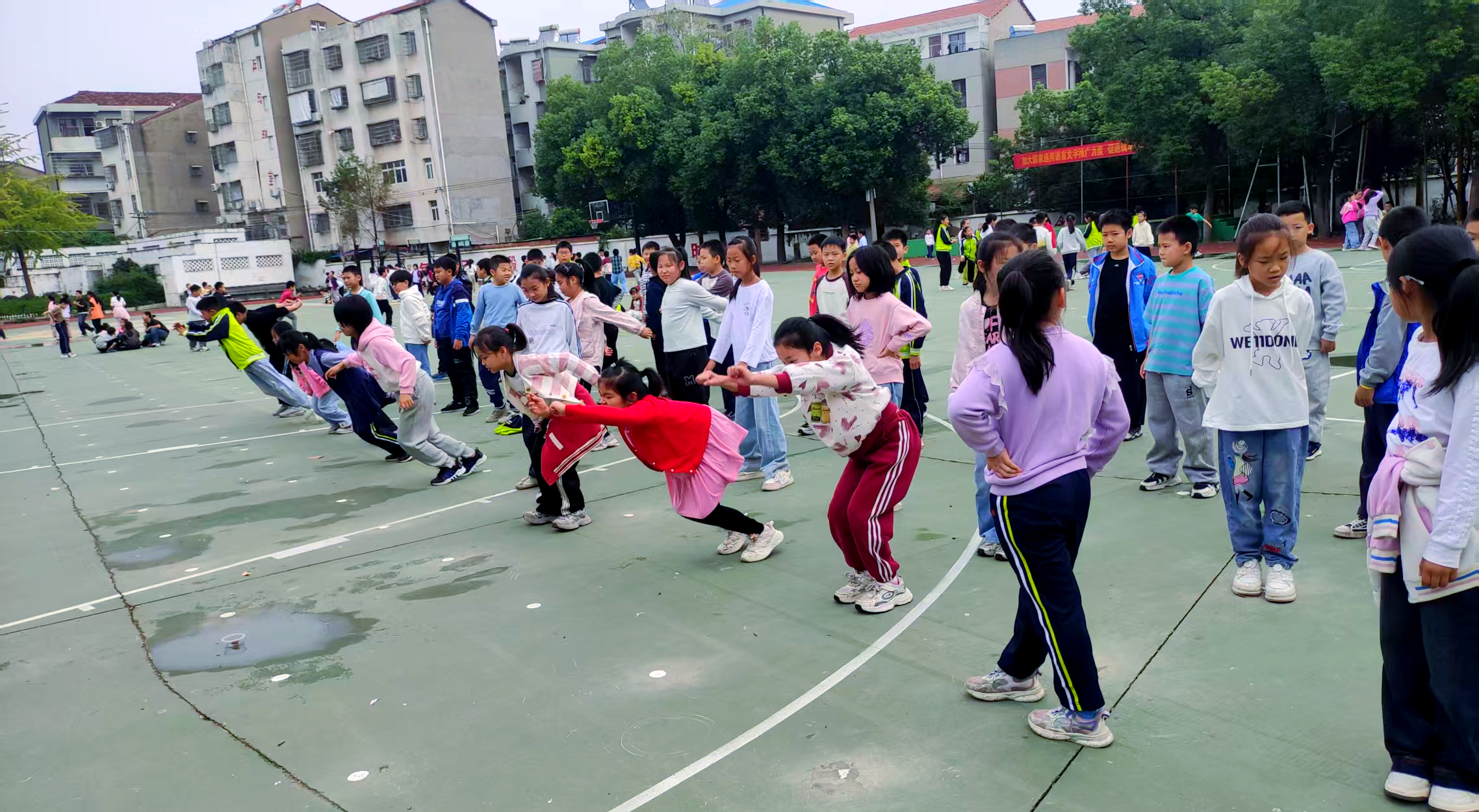 阳逻街第二小学二年级的活力课后体育活动