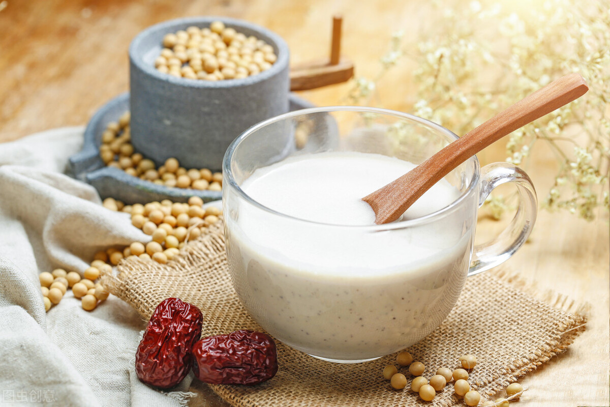 糖尿病的早餐是豆浆?还是牛奶?这是个难题,听医生怎样说?