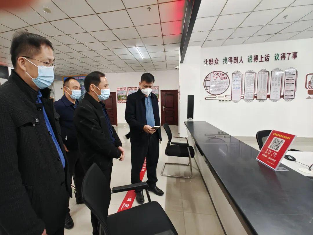 吴孝斌带队到武宣调研人大工作
