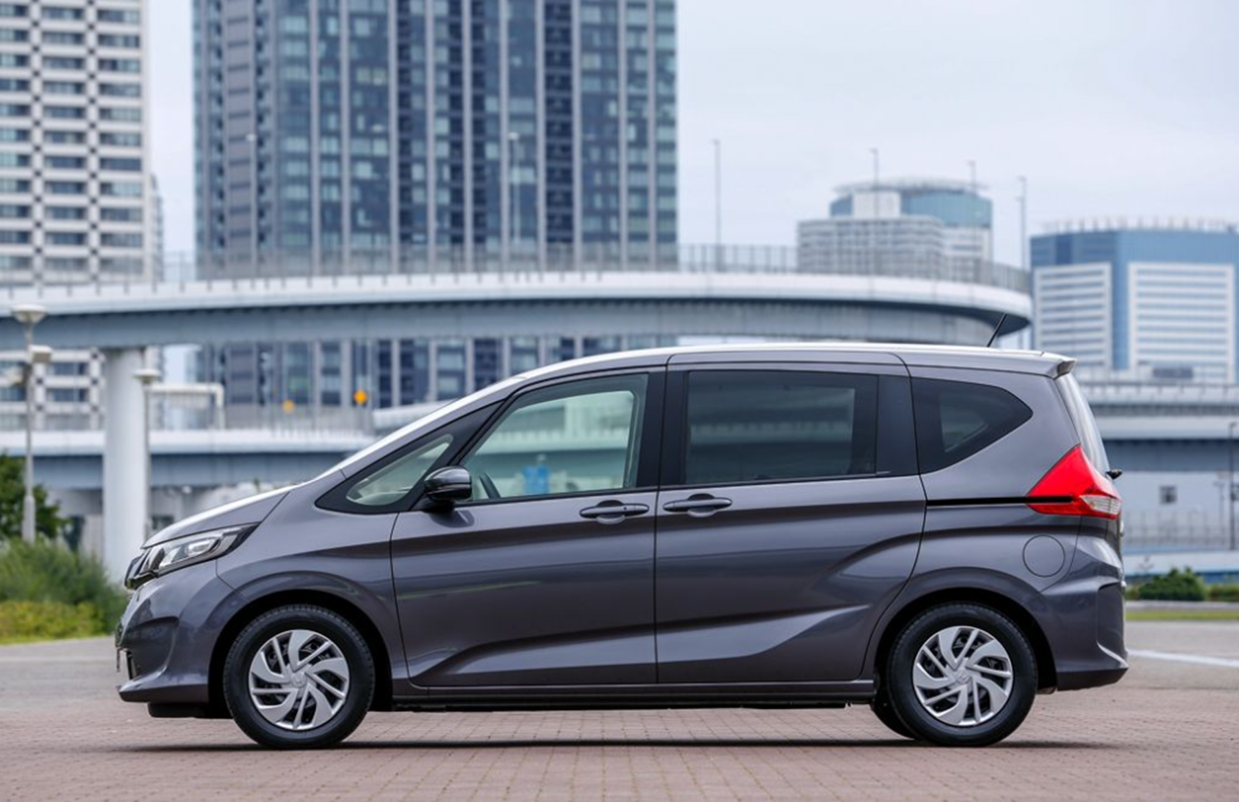 战地机甲,七座布局,全新车型本田飞度freed强势来袭