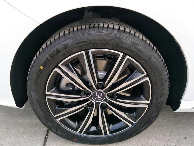 宋max轮胎是什么牌子,宋max轮胎型号尺寸