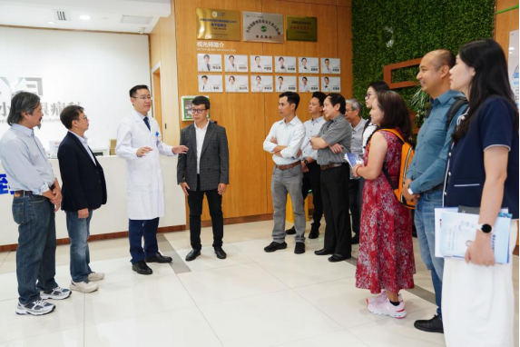越南胡志明医药大学团队到访广州爱尔眼科，赋能越南眼科医疗升级 - 图2