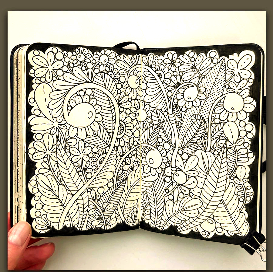 艺术探索:缠绕画中的线条与情感,带你领略黑白装饰画的魅力